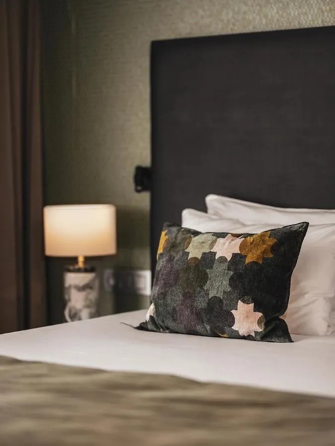 أجنحة برايفت رايز 4*