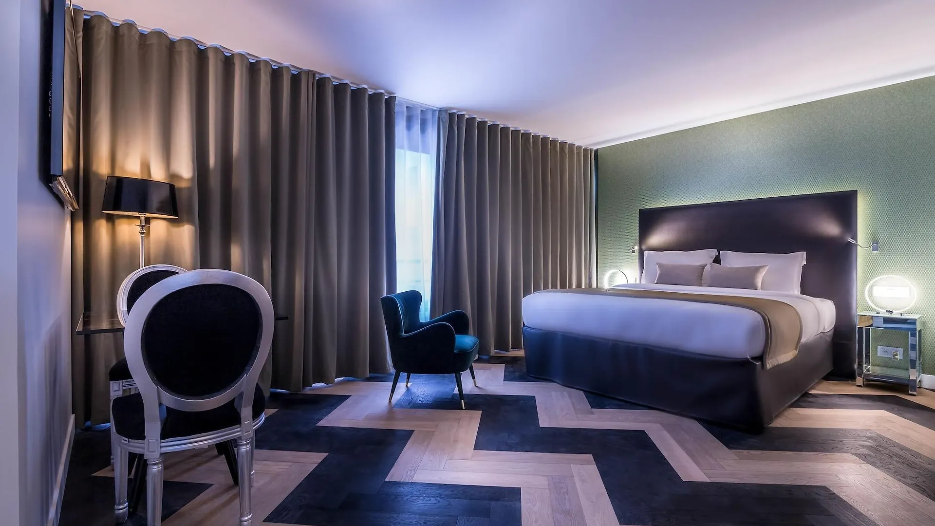أجنحة برايفت رايز 4*